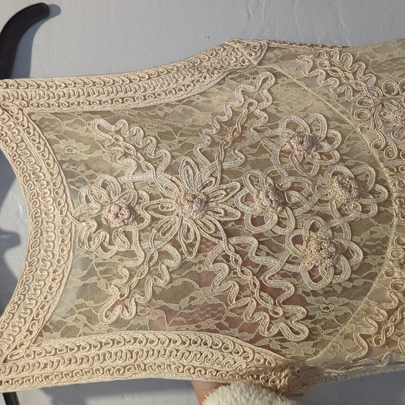 SUE WONG EMBROIDERED AND LACE COCKTAIL DRESS - Picture 10 of 15